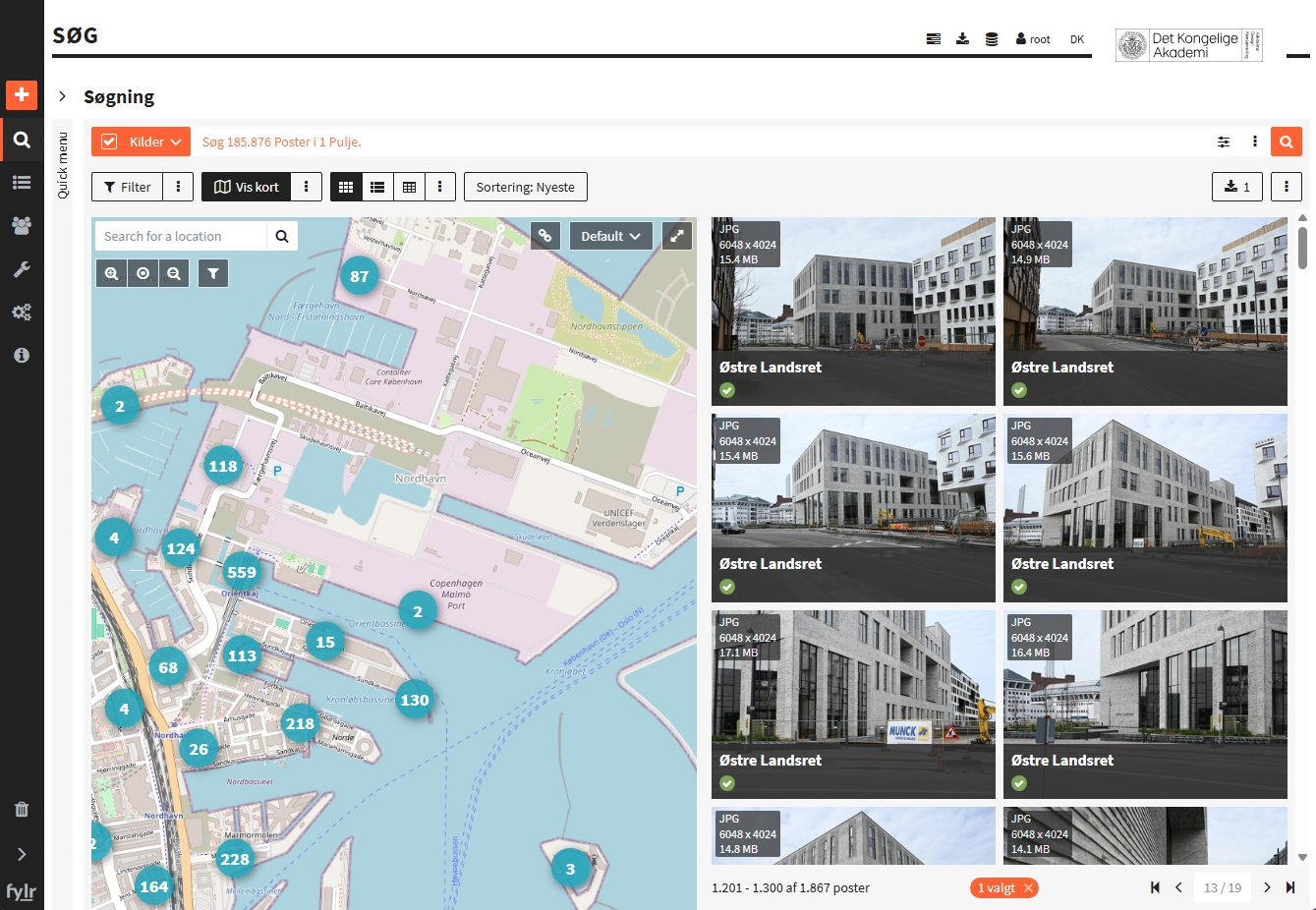 The map view in Fylr. On the left, a map of Nordhavn in Copenhagen with clusters of records shown as numbered markers; on the right, a grid of photographs of Østre Landsret from the same search.